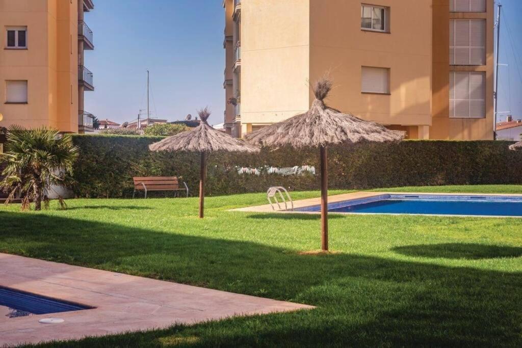 Appartement Apartamento En Roses Con Parking Y Piscina Extérieur photo